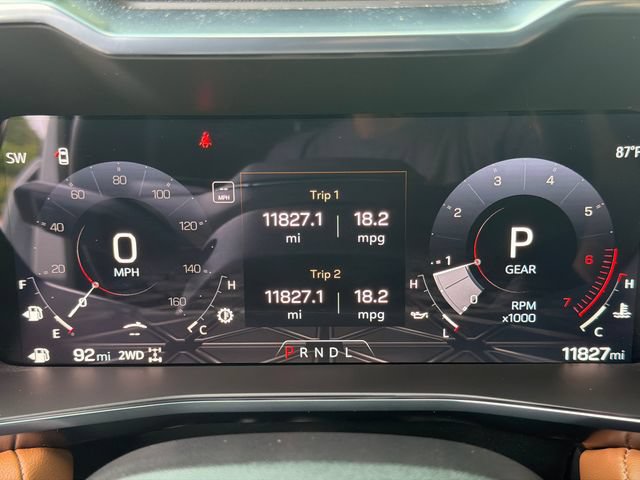 Used 2025 GMC Canyon AT4 w/ Technology Plus Package AWD/4WD image 26