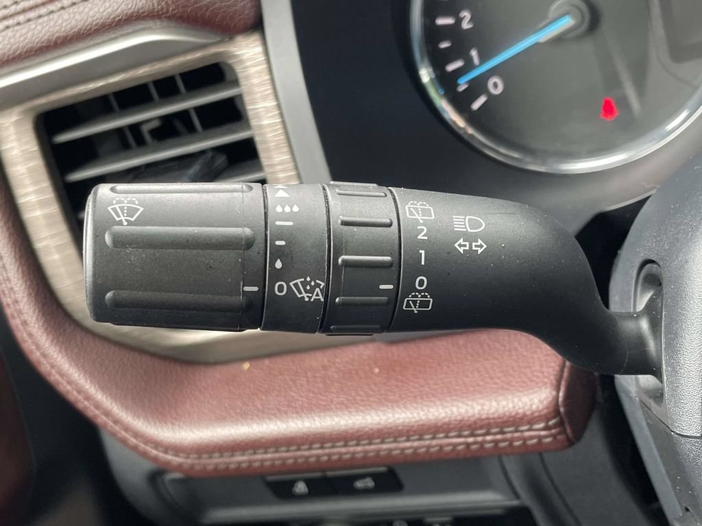 Used 2024 Ford Expedition Max Limited AWD/4WD image 34