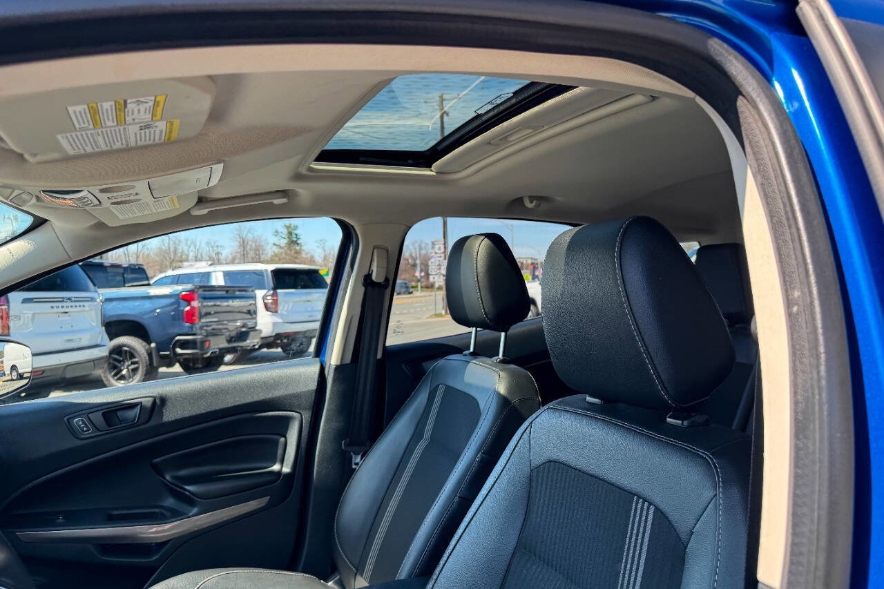 Used 2020 Ford EcoSport SES w/ SES Black Appearance Package image 20