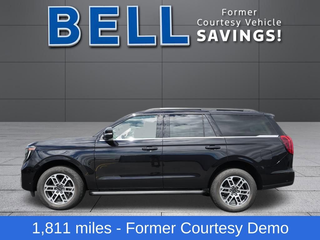 New 2025 Ford Expedition Active image 27