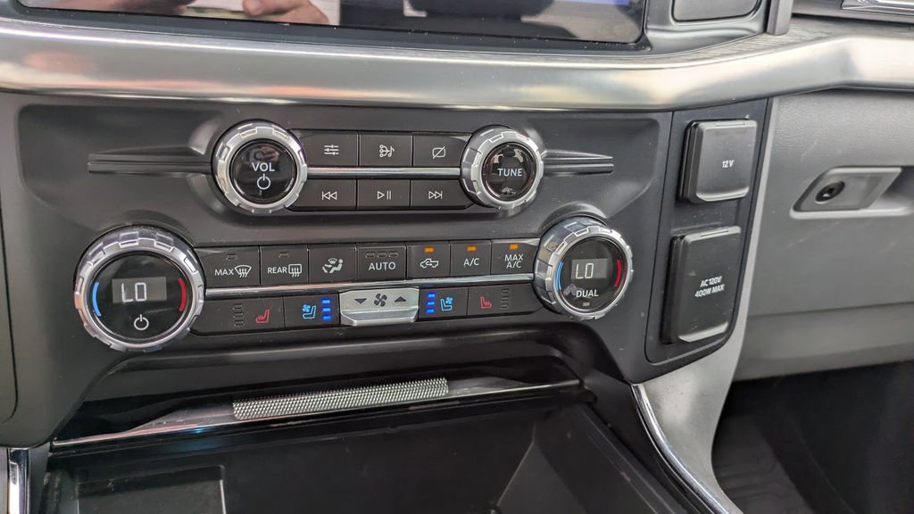 Used 2021 Ford F150 Lariat w/ Max Trailer Tow Package AWD/4WD image 17