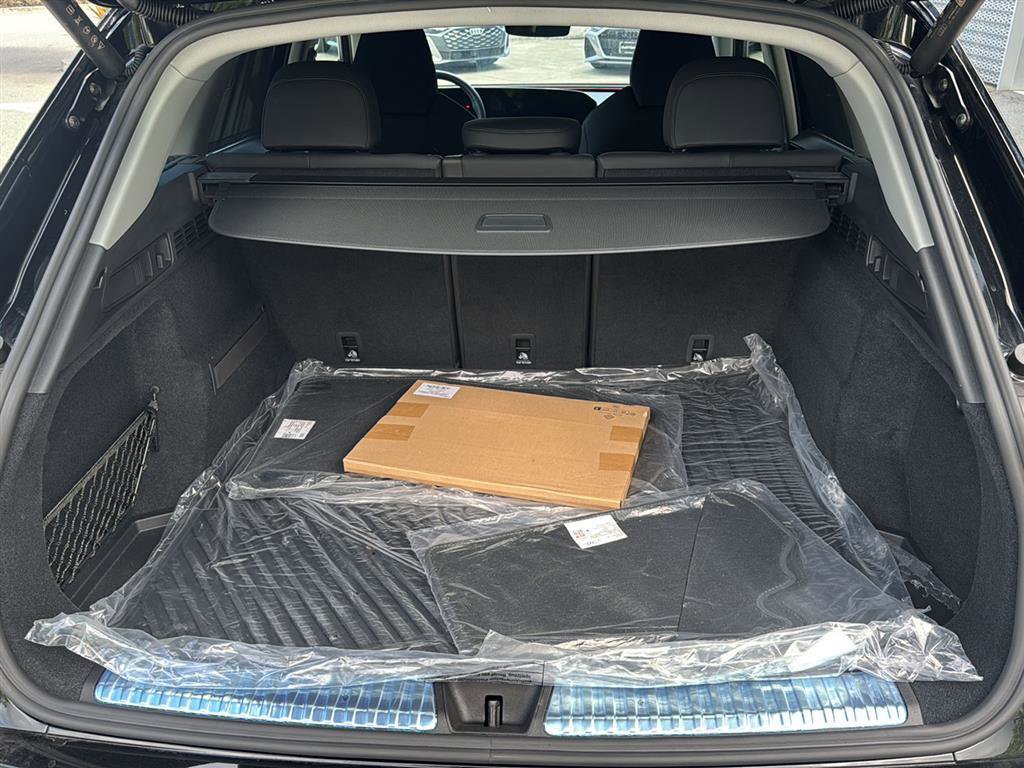 Used 2025 Audi Q5 Premium Plus w/ Premium Plus image 16