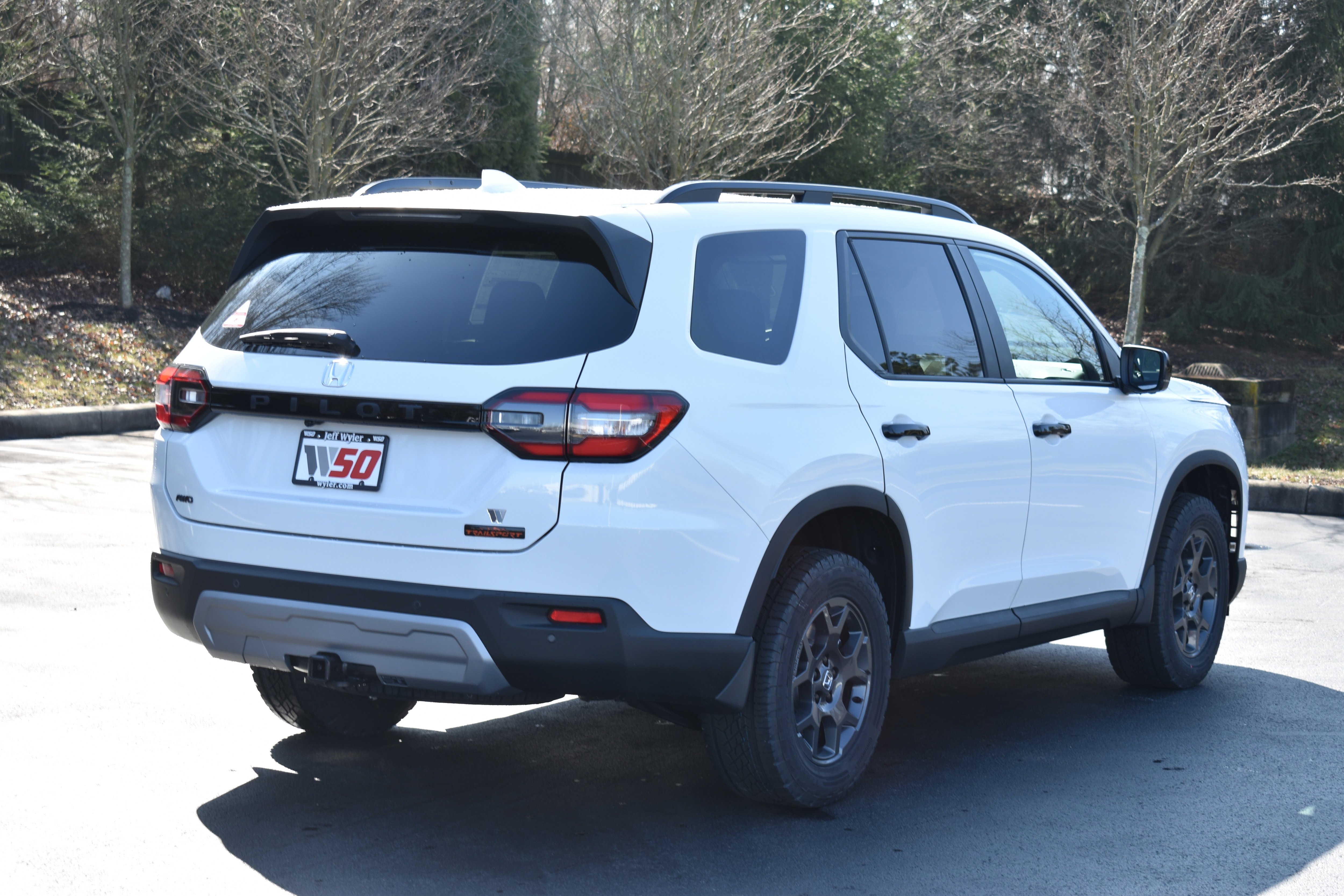 New 2025 Honda Pilot TrailSport image 8