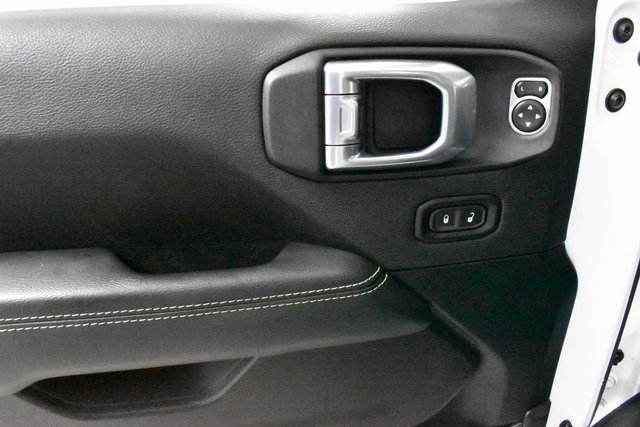 Used 2021 Jeep Wrangler Unlimited Sahara w/ Cold Weather Group image 19