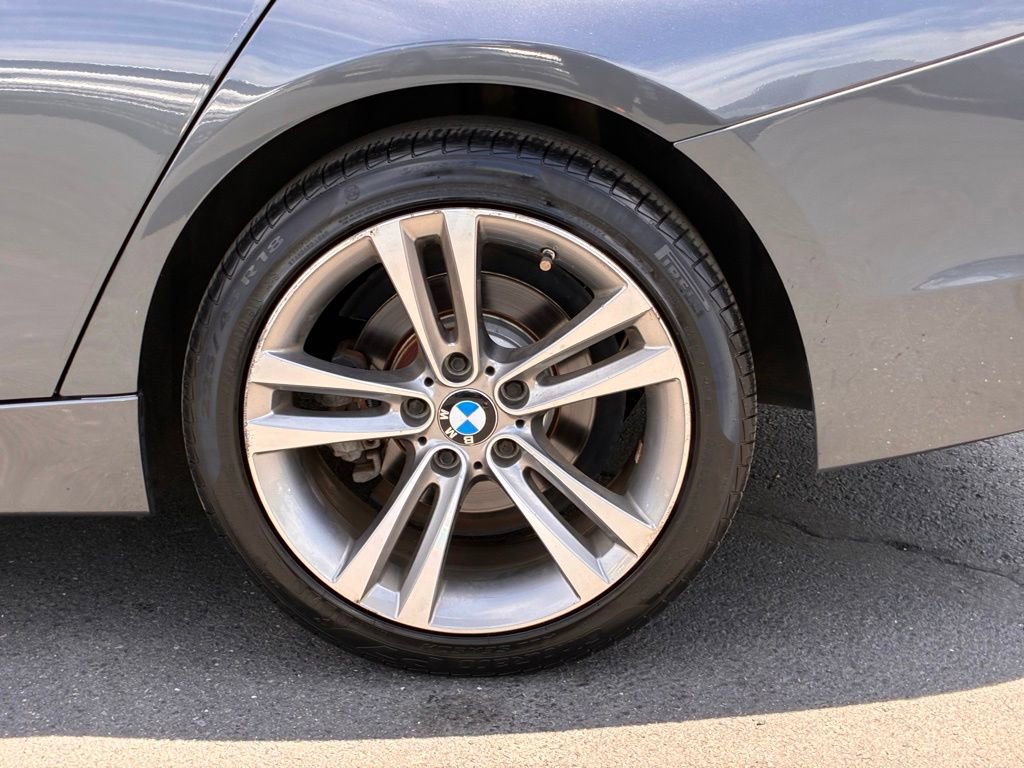 Used 2018 BMW 330i xDrive Sedan w/ Convenience Package AWD/4WD image 54