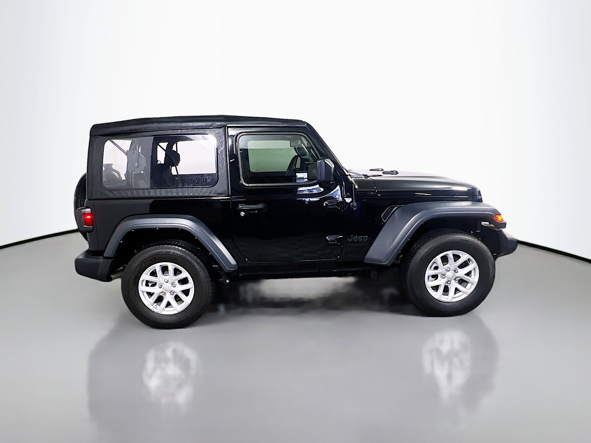 Used 2023 Jeep Wrangler Sport S AWD/4WD image 3