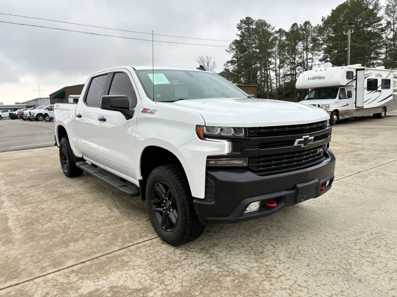 Used 2022 Chevrolet Silverado 1500 LT Trail Boss w/ Convenience Package II image 4