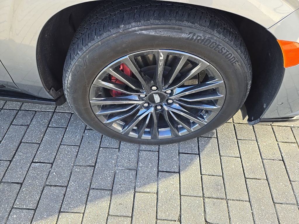 Used 2023 Cadillac Escalade V image 11