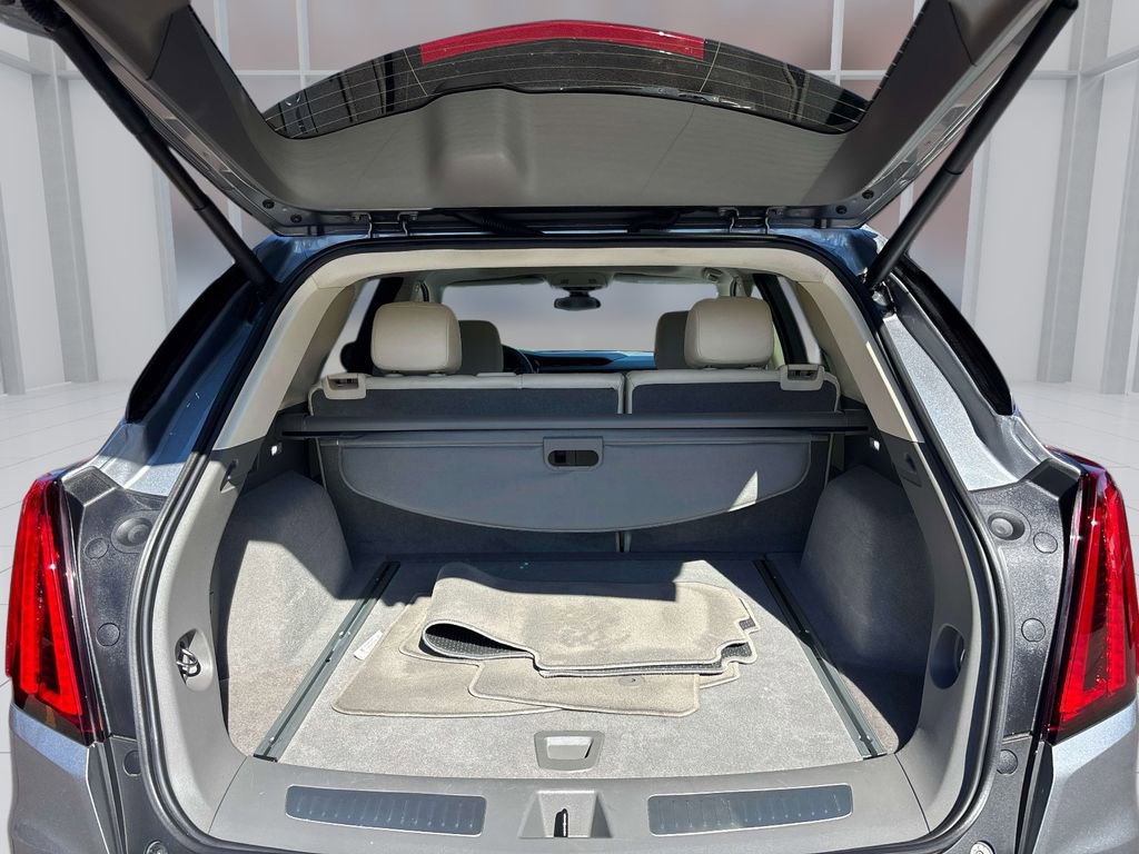 Used 2025 Cadillac XT5 Premium Luxury image 14