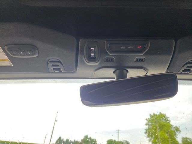 Used 2023 Jeep Wrangler Unlimited w/ Sun & Screen Package AWD/4WD image 39
