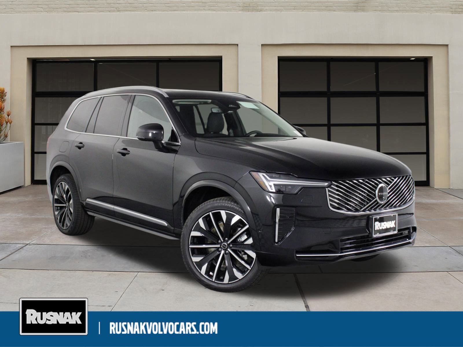 New 2026 Volvo XC90 B5 Plus