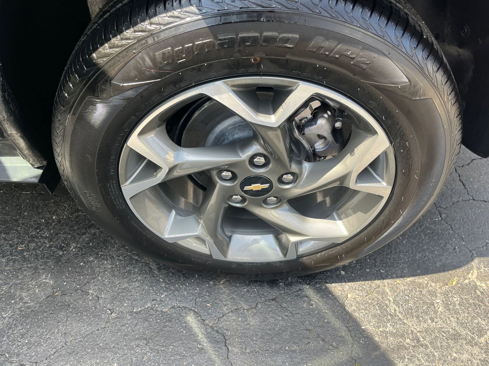 Used 2025 Chevrolet Trax LT FWD image 24