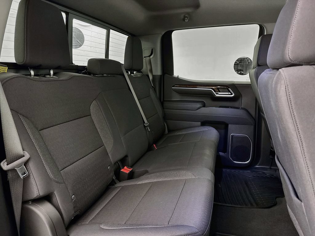 Used 2026 GMC Sierra 1500 SLE w/ Preferred Package RWD image 27