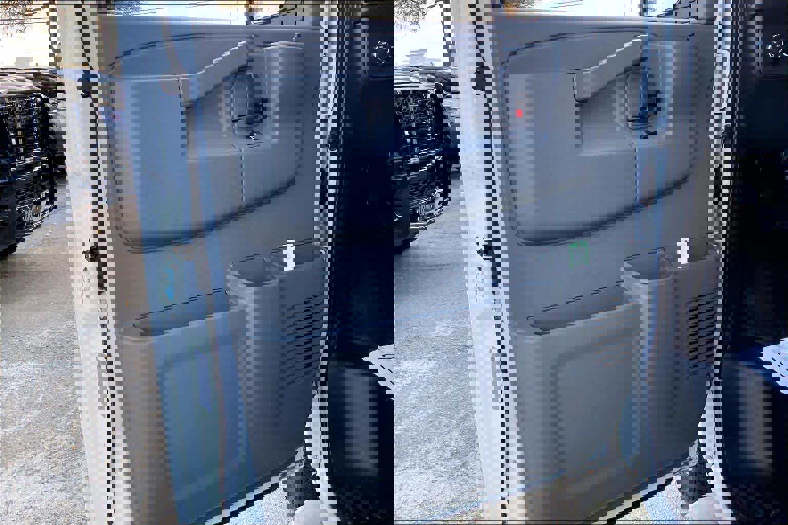 Used 2021 Chevrolet Express 2500 w/ Driver Convenience Package image 15