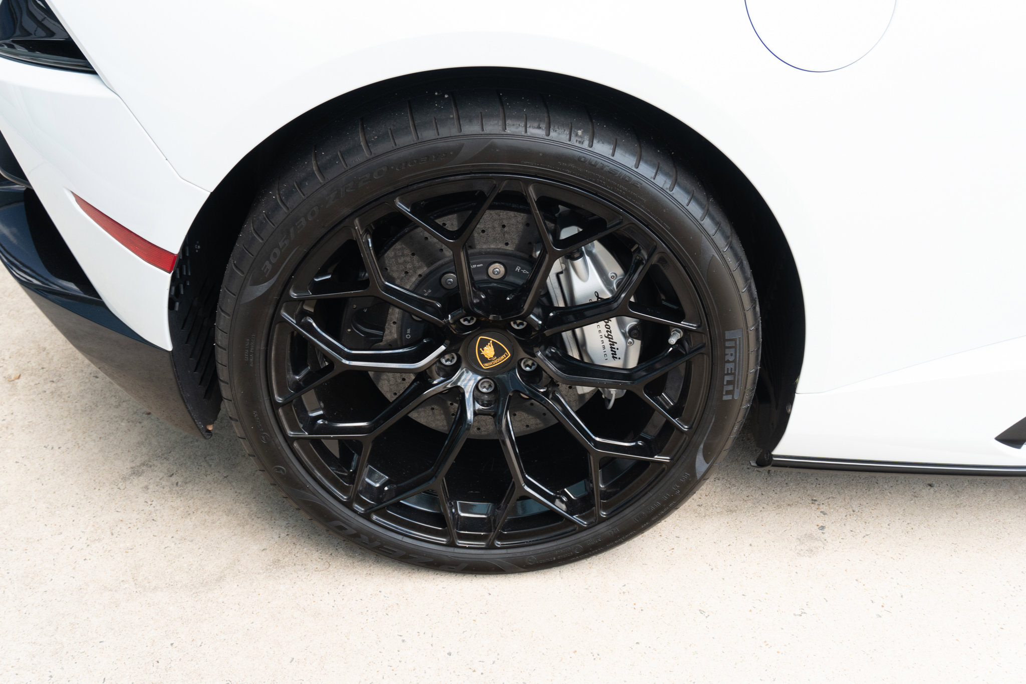 Used 2020 Lamborghini Huracan EVO AWD/4WD image 11