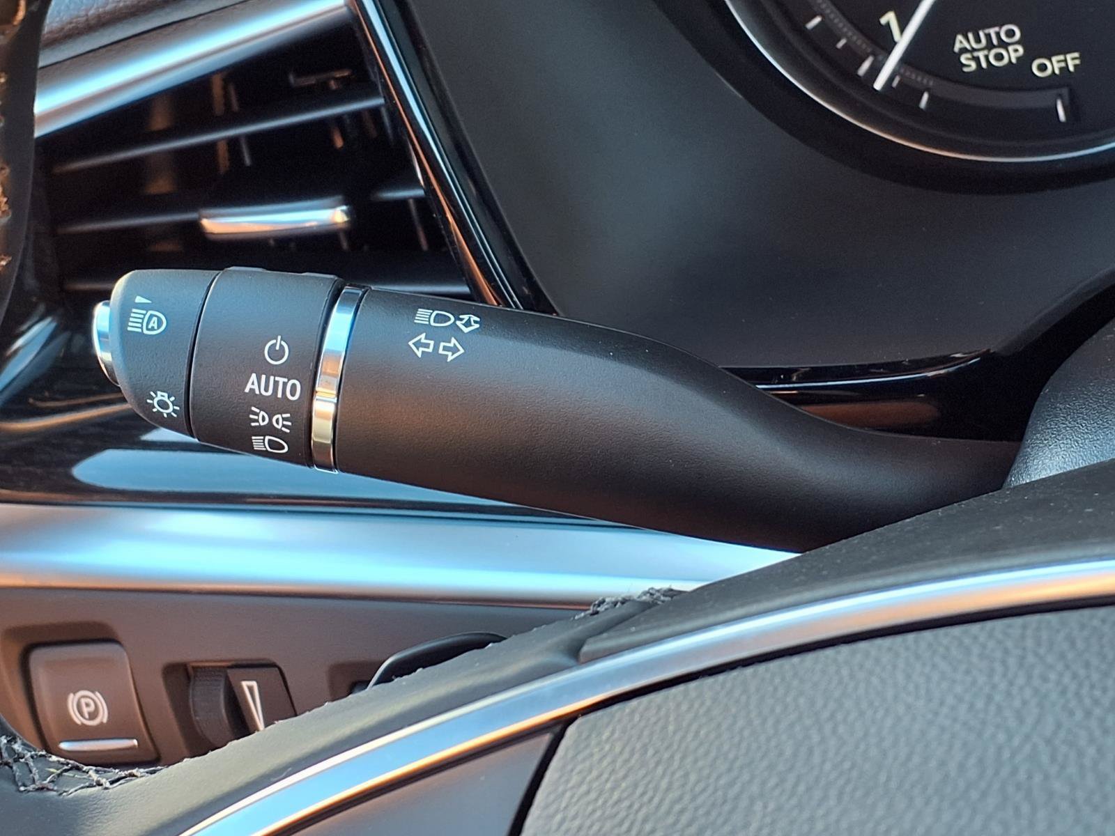 New 2026 Cadillac XT5 Premium Luxury w/ LPO, Floor Liner Package AWD/4WD image 18