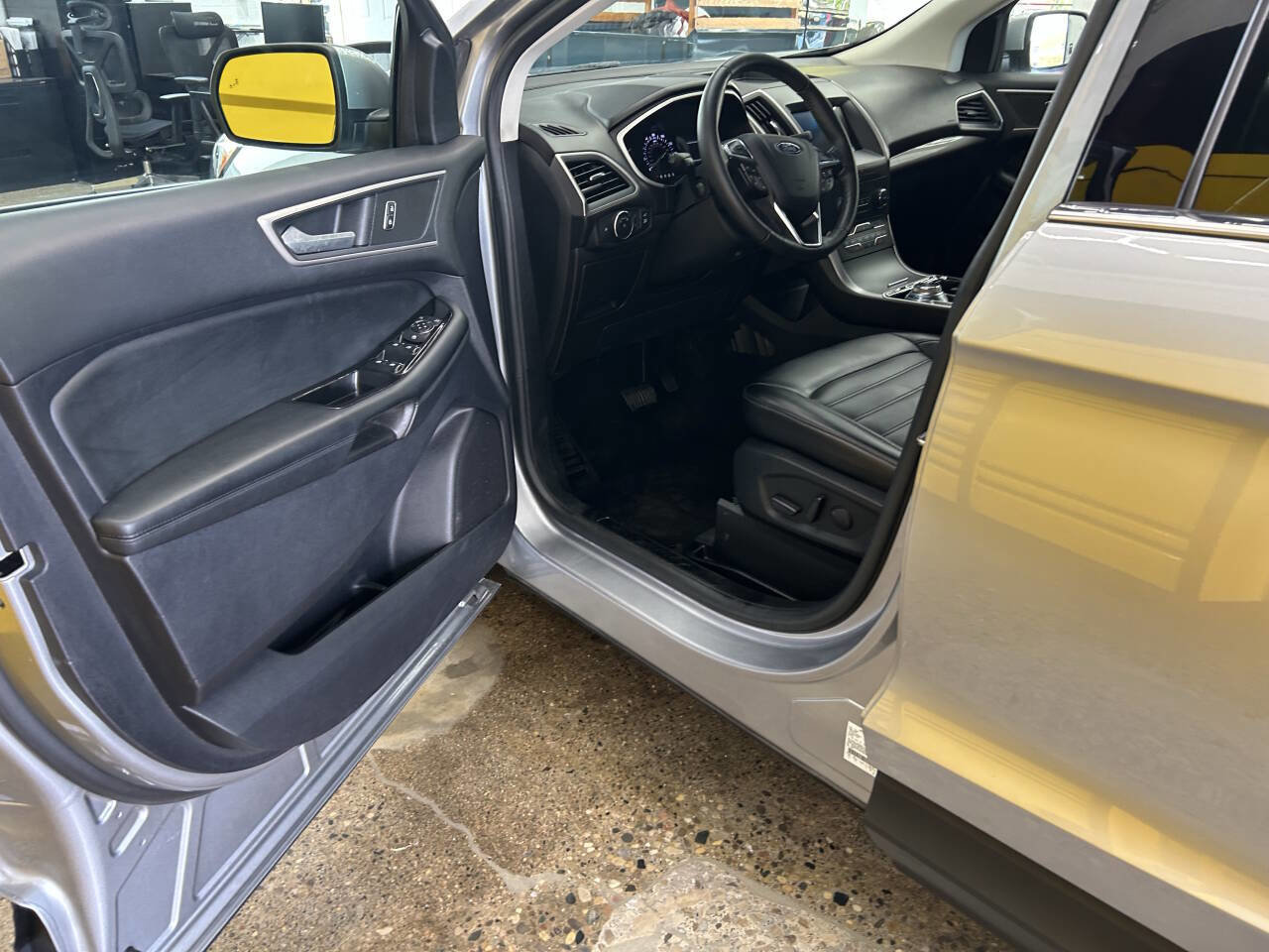 Used 2020 Ford Edge SEL w/ Convenience Package image 15