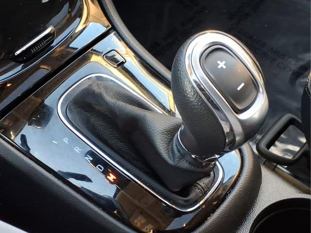 Used 2019 Buick Encore Sport Touring w/ Safety Package image 21