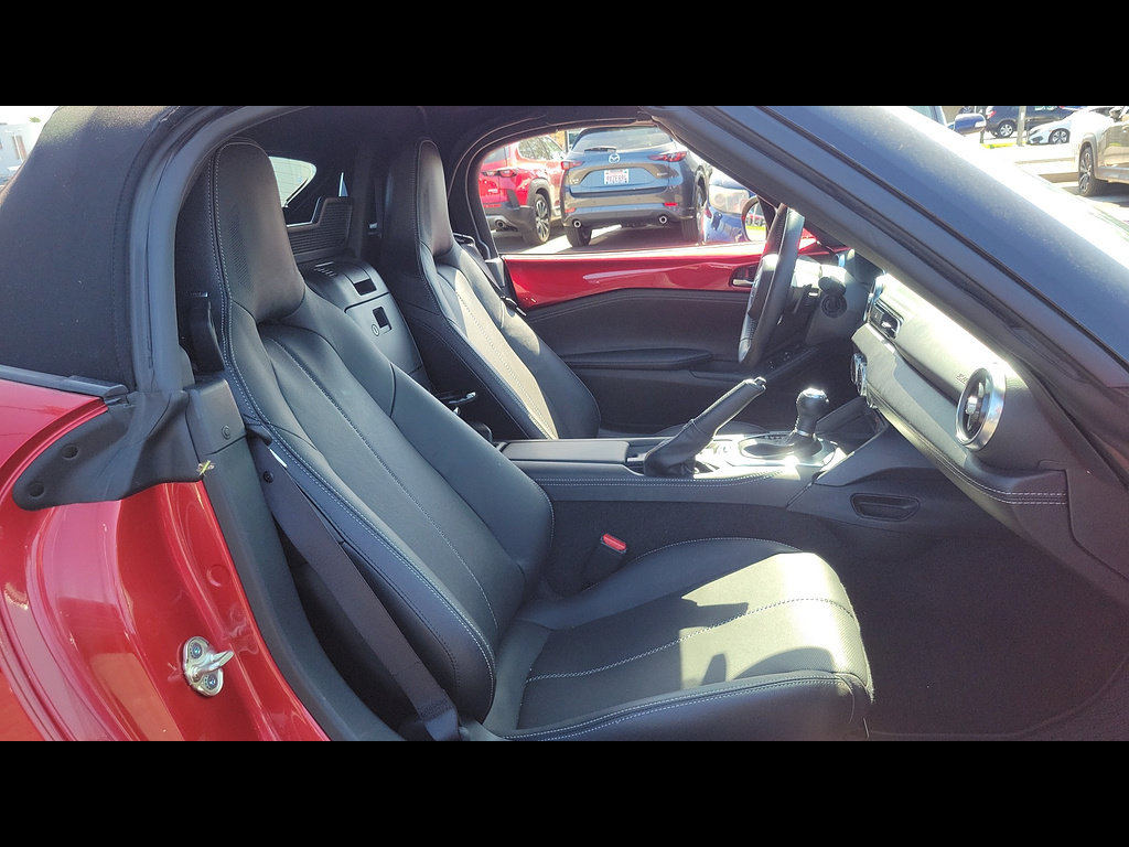Certified 2026 MAZDA MX-5 Miata Grand Touring w/ Weather Package RWD image 13