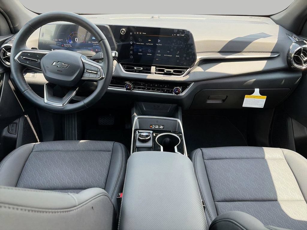 New 2026 Chevrolet Equinox LT w/ Convenience Package II FWD image 10