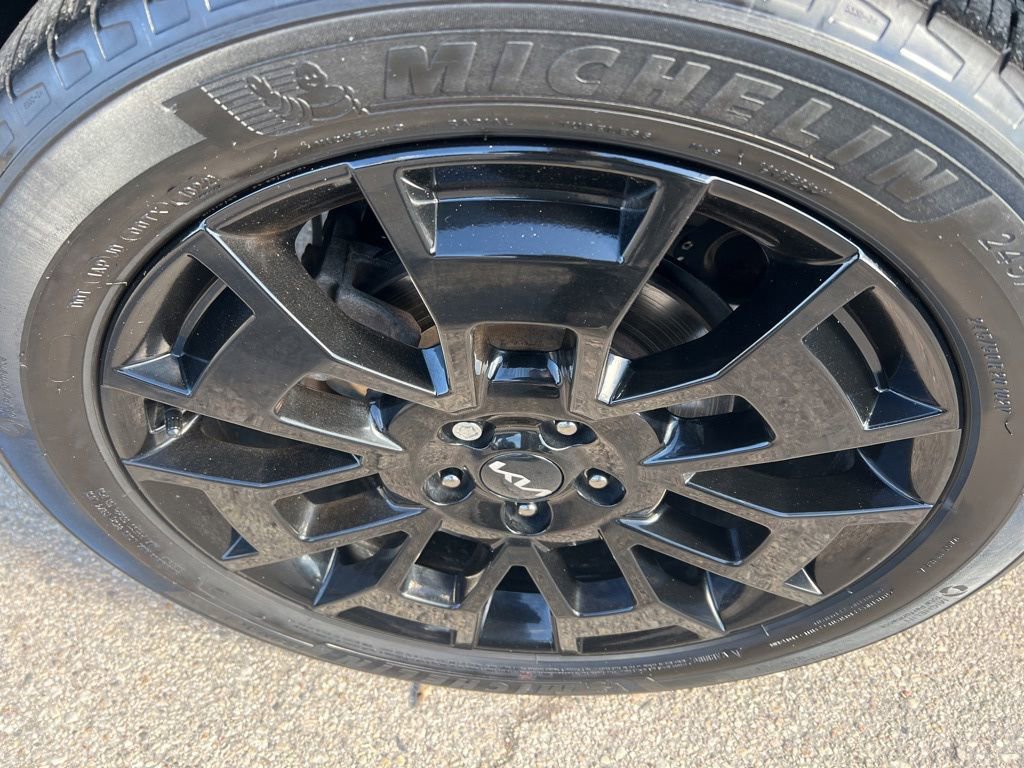 Certified 2022 Kia Telluride SX w/ SX Prestige Package image 43