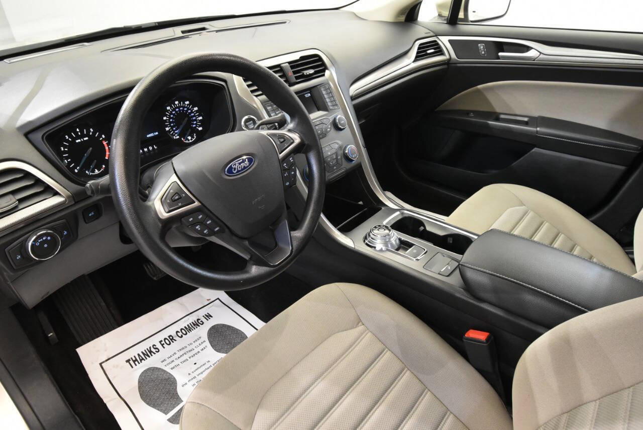 Used 2019 Ford Fusion S image 12