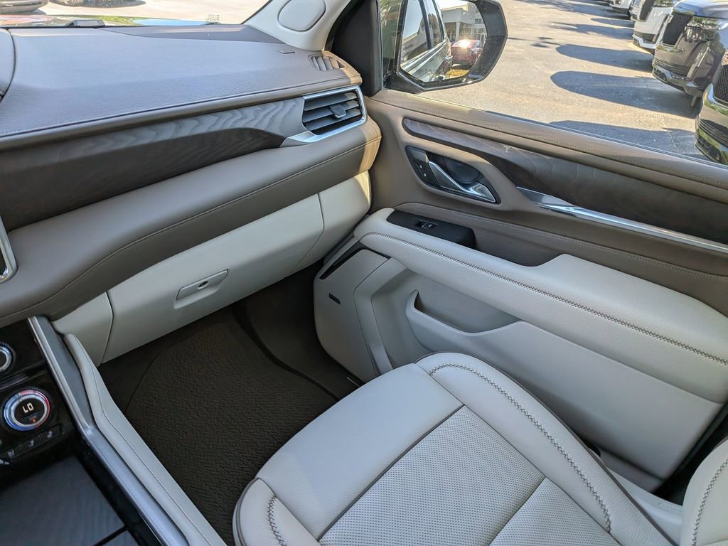 Used 2024 GMC Yukon Denali w/ Max Trailering Package image 16