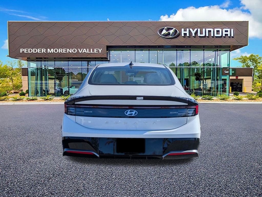 New 2025 Hyundai Sonata SEL image 4