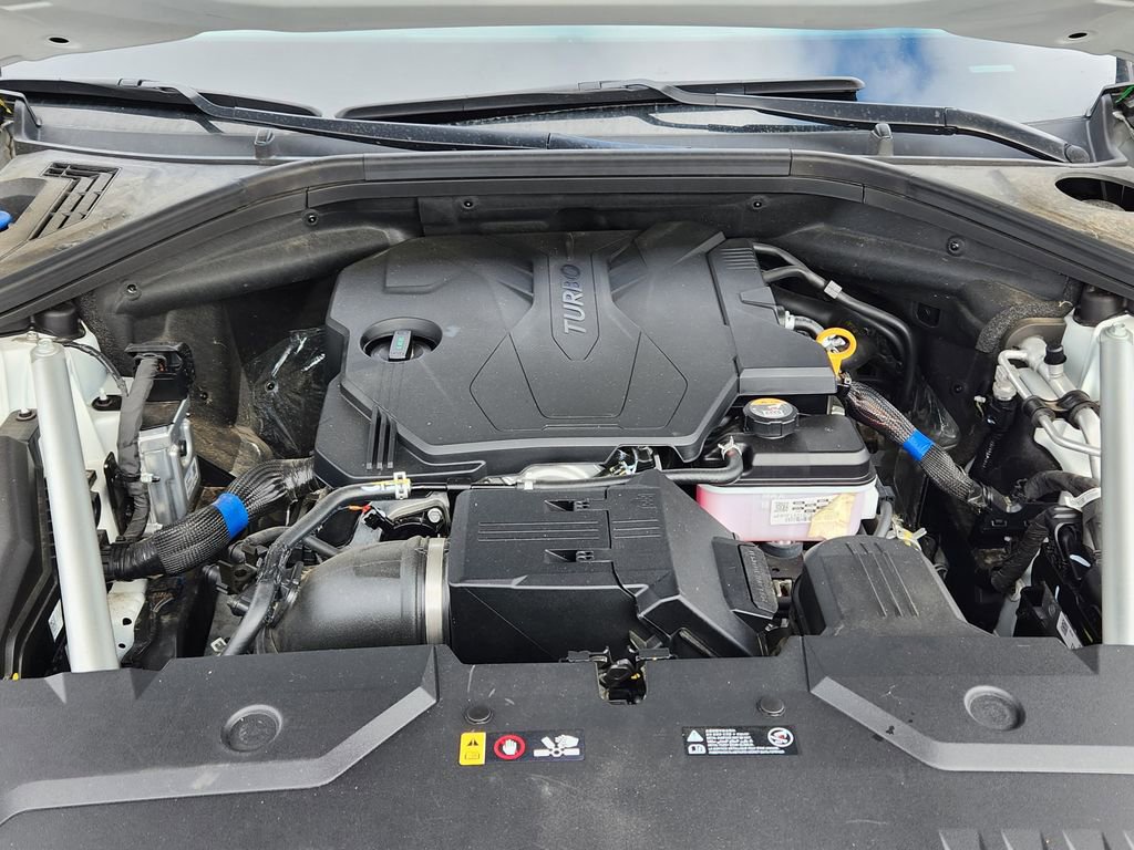 Used 2025 Genesis GV70 2.5T image 18