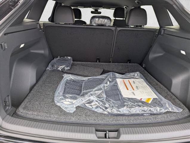 New 2026 Volkswagen Atlas Cross Sport SE FWD image 30