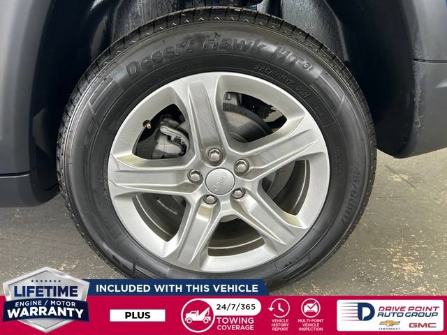 Used 2024 Jeep Compass Latitude AWD/4WD image 9
