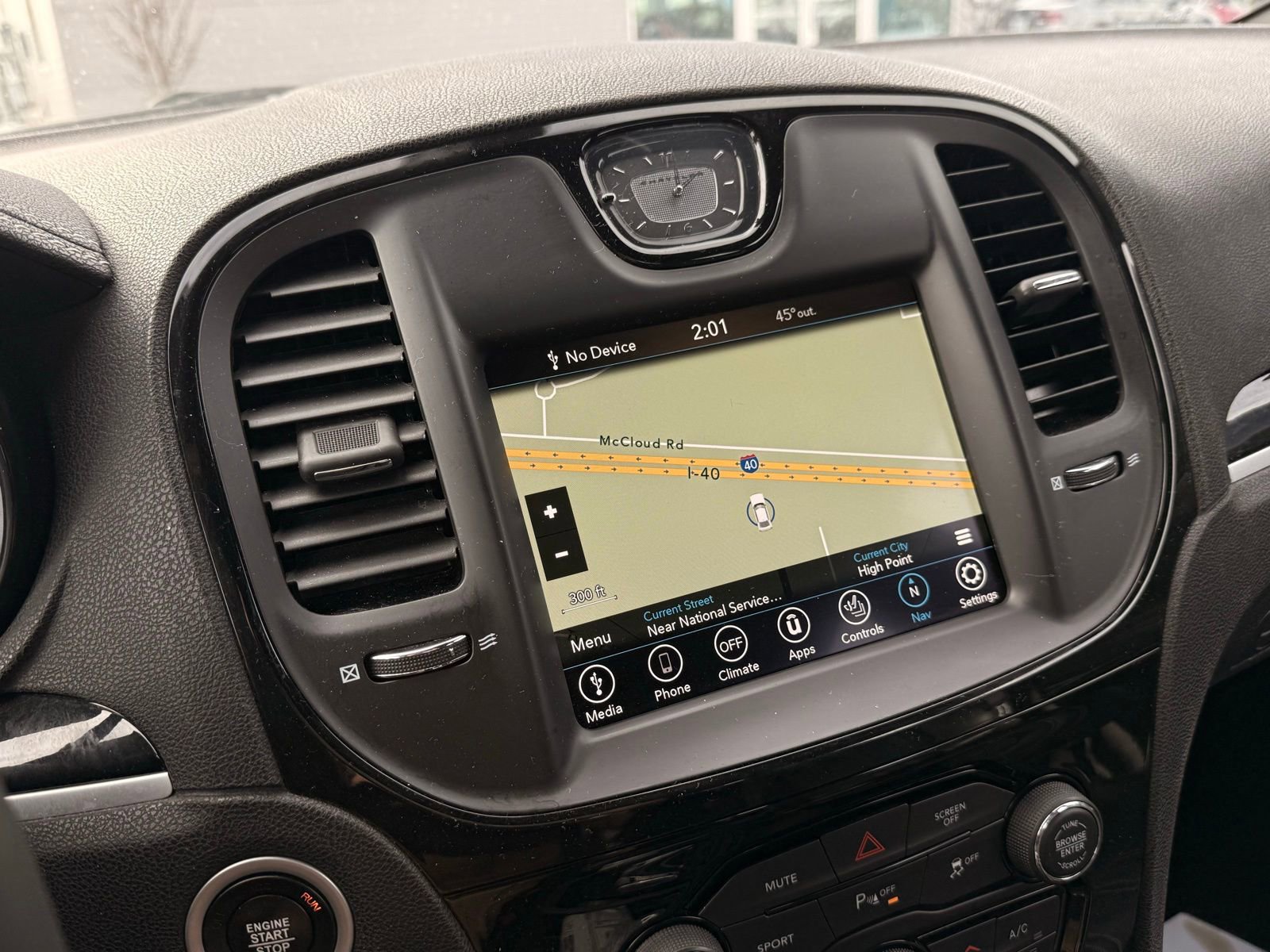 Used 2025 Chrysler Pacifica Limited image 50