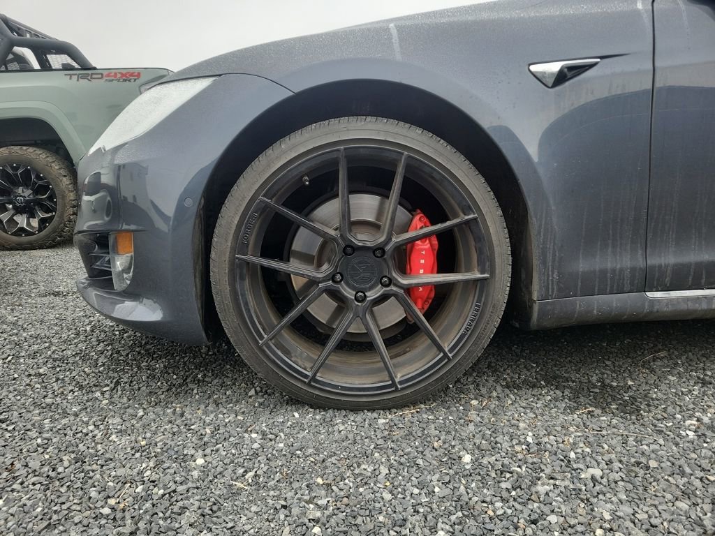 Used 2018 Tesla Model S P100D image 11