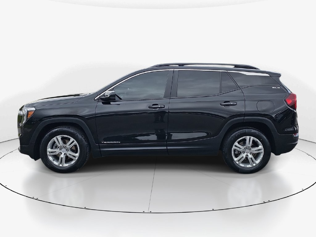 Used 2022 GMC Terrain SLE w/ Driver Convenience Package FWD image 10