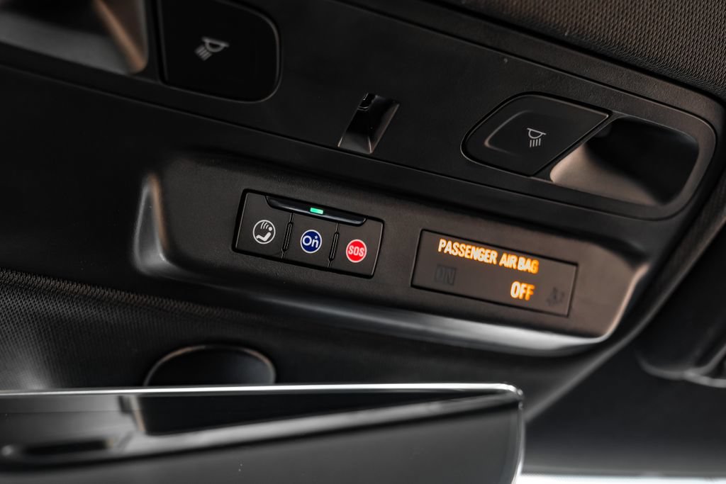 Used 2022 Chevrolet Camaro ZL1 RWD image 38