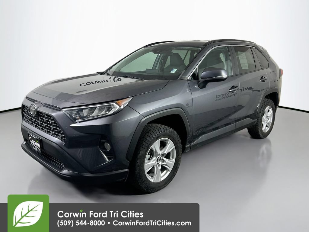 Used 2020 Toyota RAV4 XLE w/ XLE Grade Weather Package AWD/4WD image 5