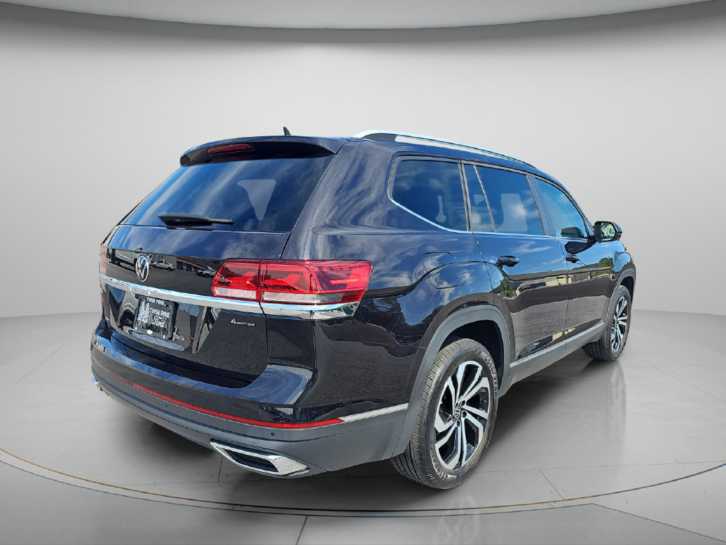 Used 2023 Volkswagen Atlas SEL AWD/4WD image 3