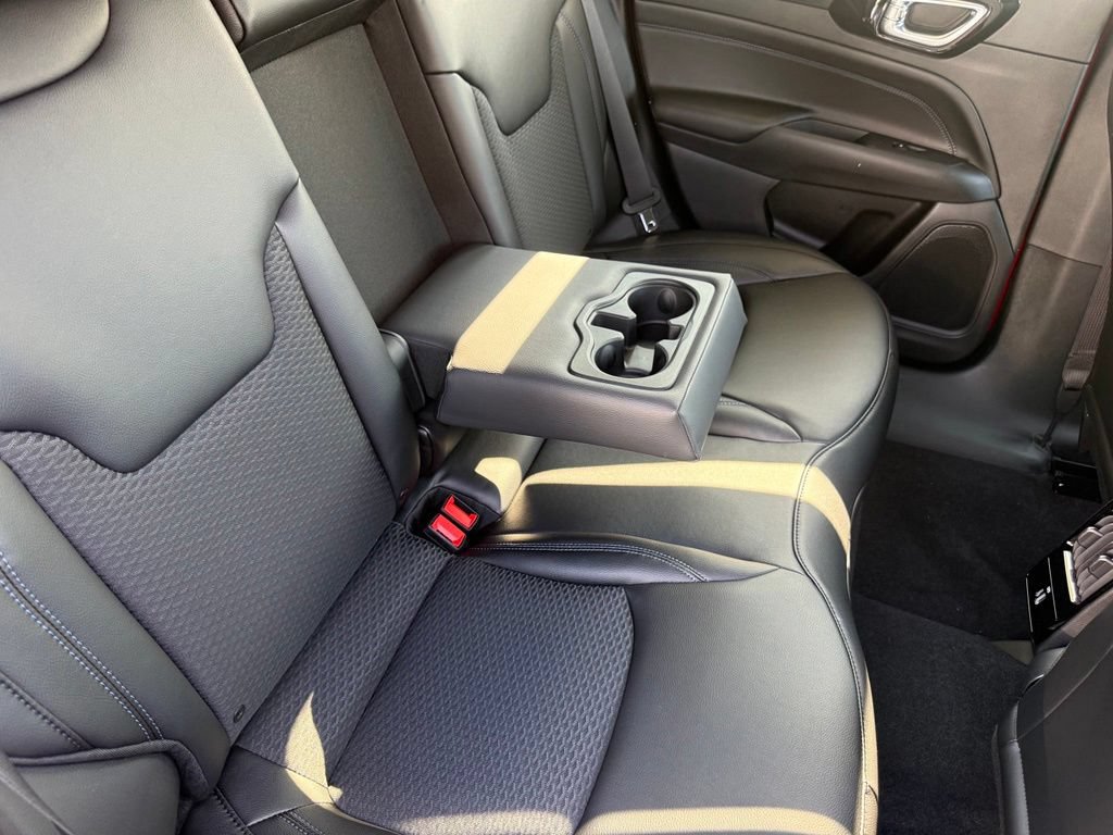 New 2026 Jeep Compass Latitude AWD/4WD image 46
