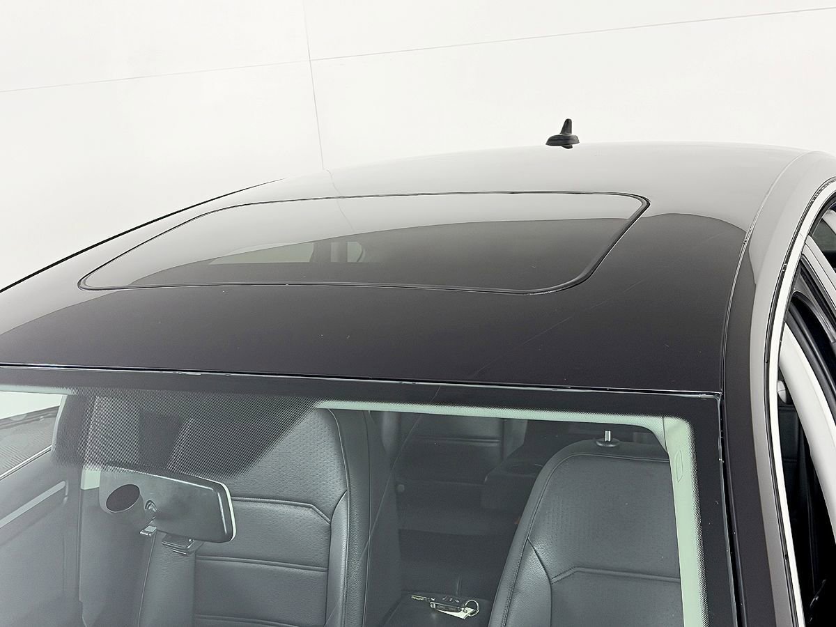 Used 2018 Volkswagen Passat 2.0T SE image 14
