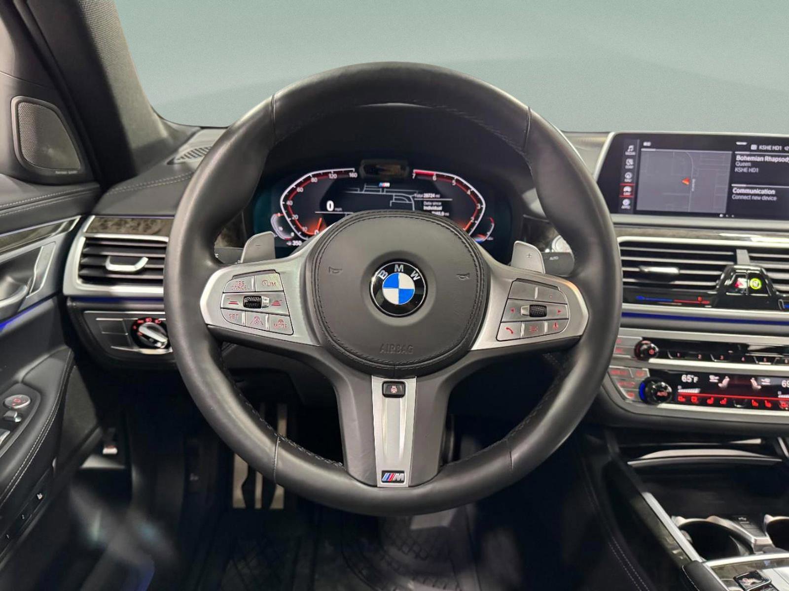 Used 2022 BMW 750i xDrive w/ Executive Package image 14