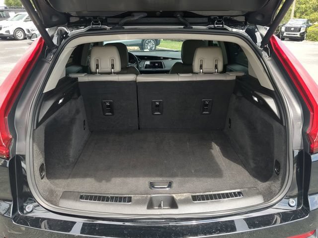 Used 2020 Cadillac XT4 Premium Luxury FWD image 14