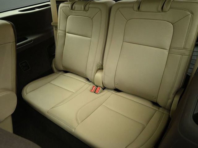 Used 2023 Lincoln Aviator Reserve w/ Equipment Group 201A image 22