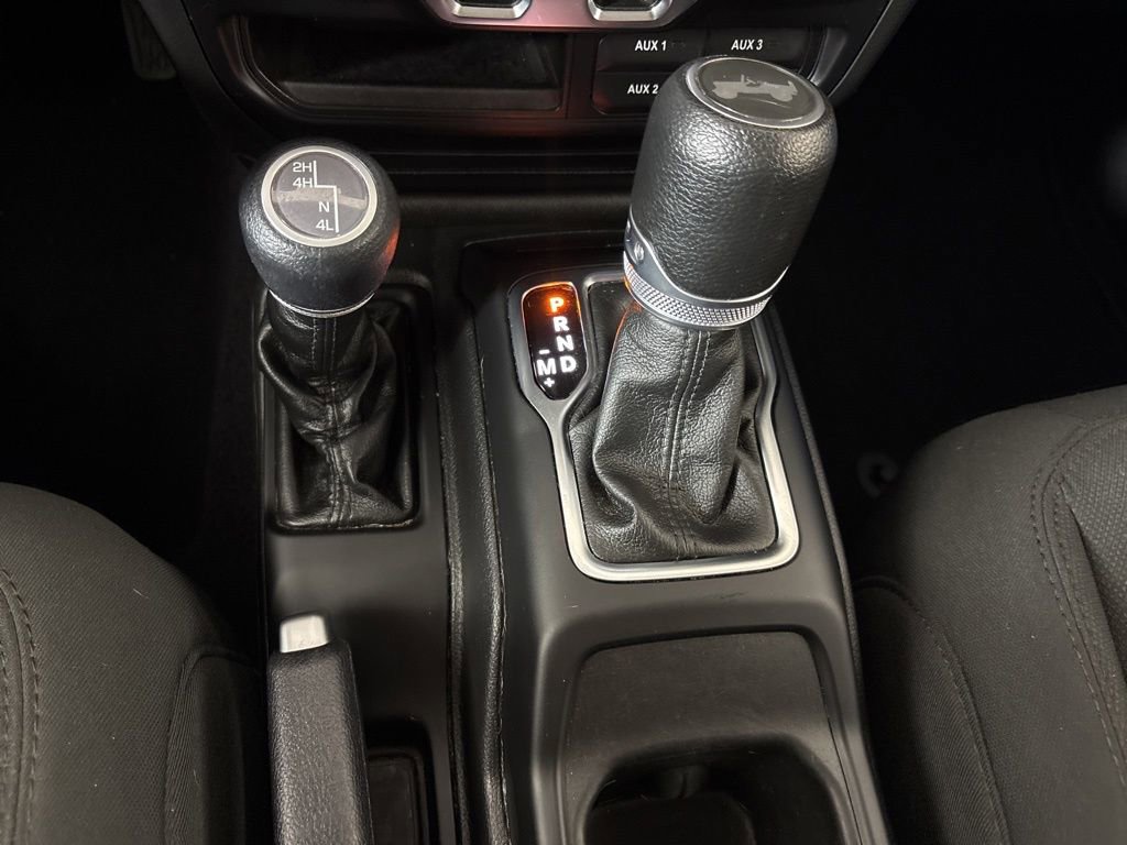 Used 2023 Jeep Wrangler Unlimited Sport image 32