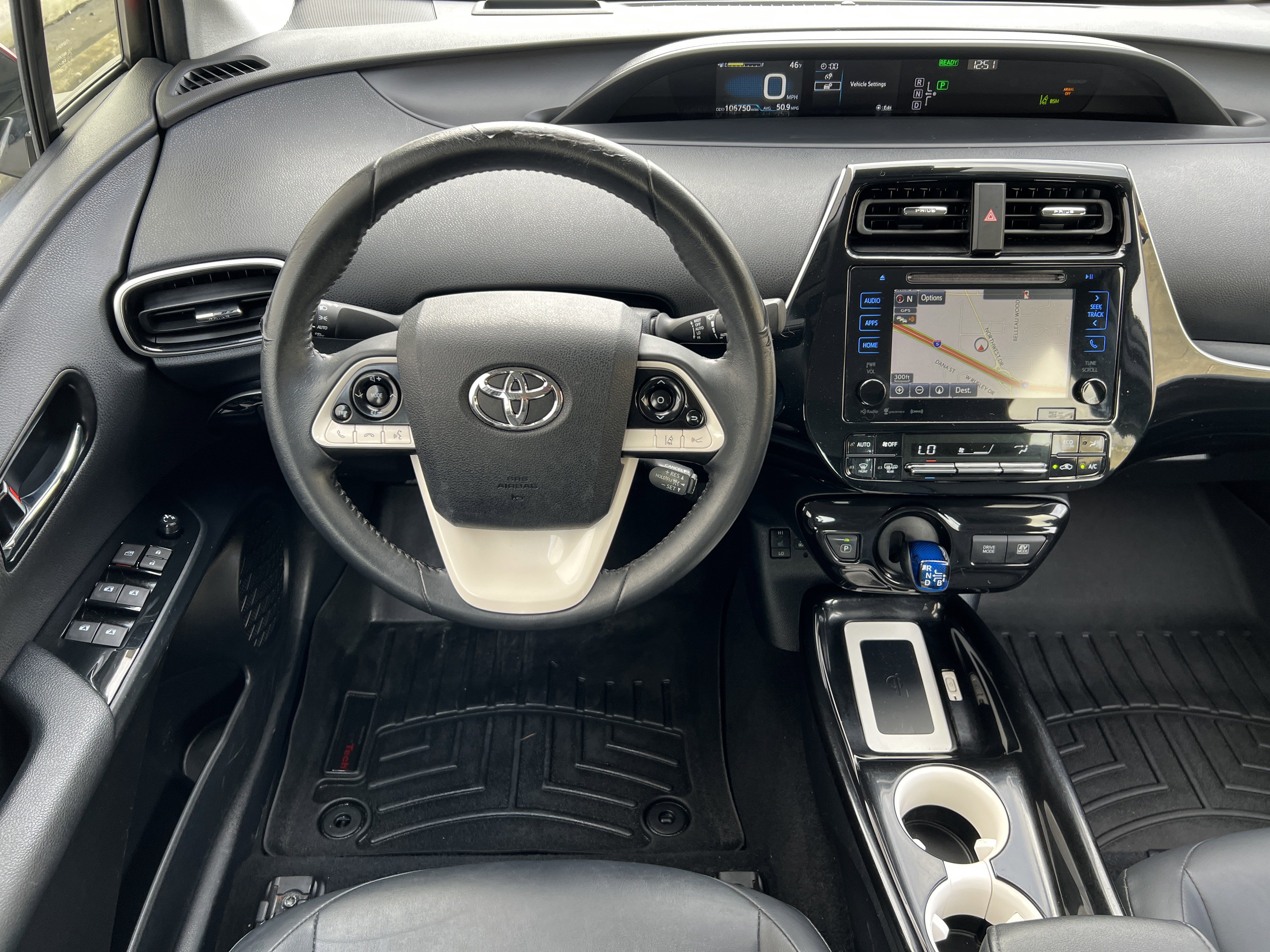 Used 2016 Toyota Prius Four w/ Advanced Technology Package image 32