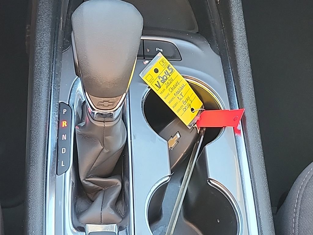Used 2024 Chevrolet Malibu LT image 30
