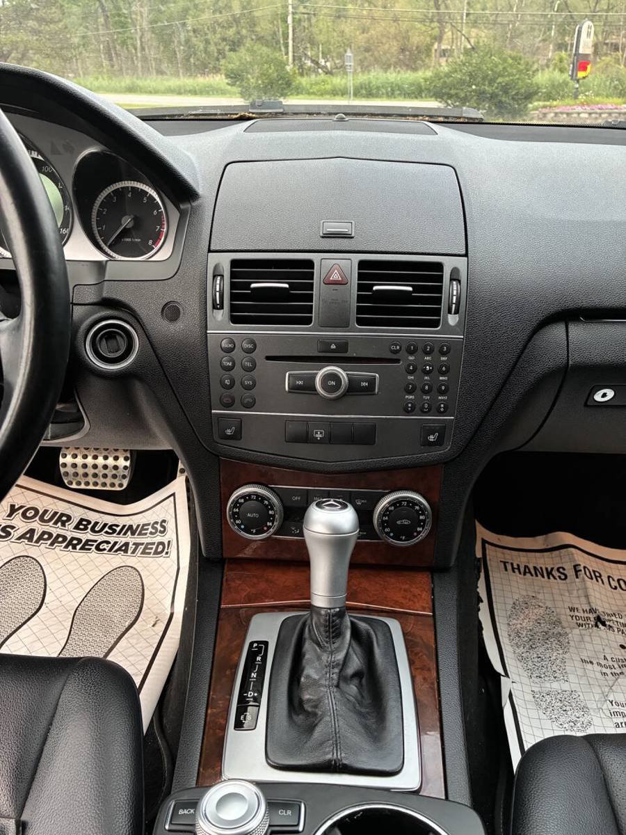 Used 2011 Mercedes-Benz C 300 4MATIC Sedan image 17