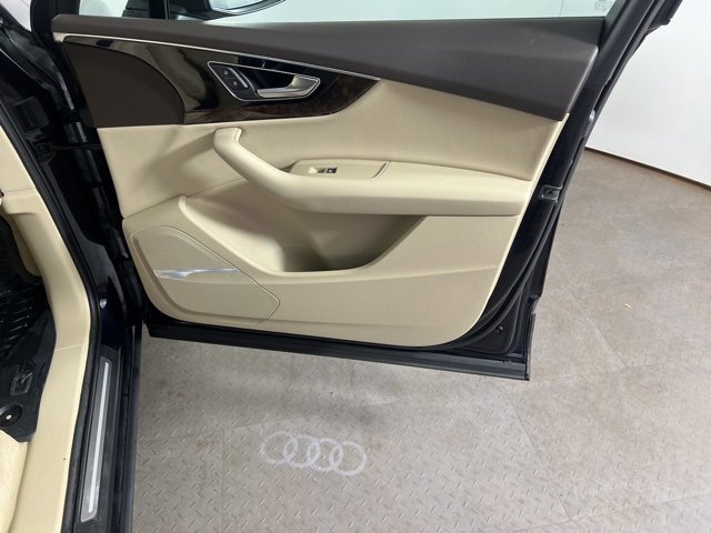 Used 2018 Audi Q7 3.0T Premium Plus image 9