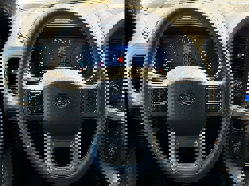 New 2026 Ford F150 Lariat w/ Equipment Group 502A High image 24