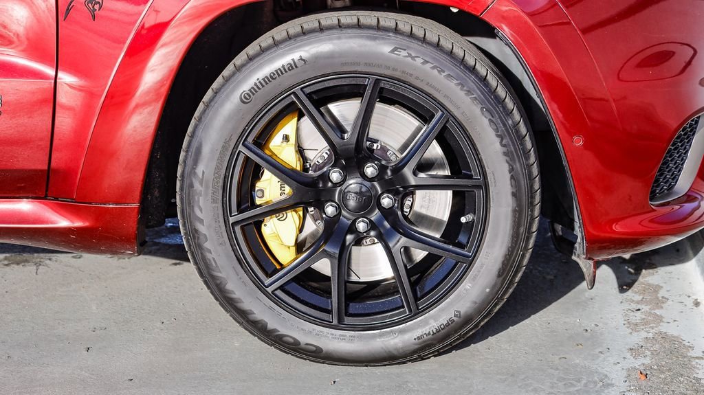 Used 2021 Jeep Grand Cherokee Trackhawk image 11