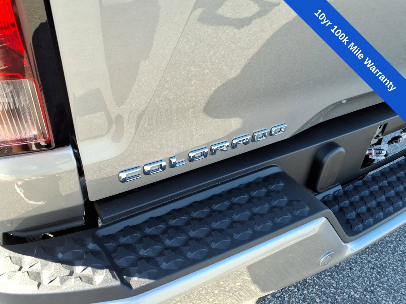 New 2026 Chevrolet Colorado LT RWD image 9